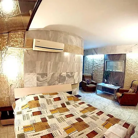 Garant Hotell 2*